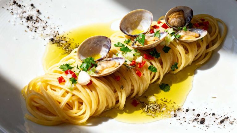 Linguine alle vongole : recette savoureuse de pâtes aux palourdes