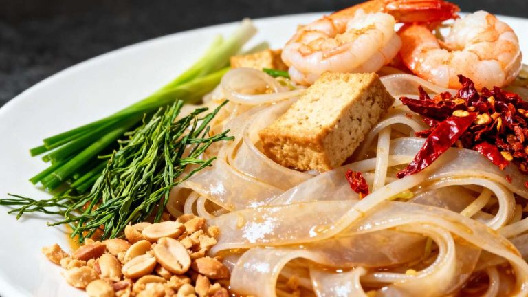 Nouilles thaï : recette authentique et savoureuse